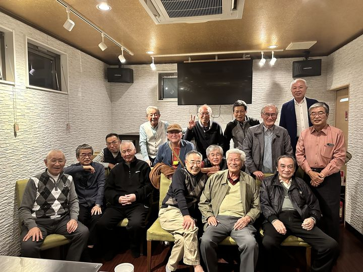 404390556_6893318680748109_88748257